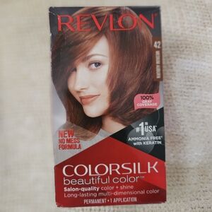 Revlon ColorSilk  Hair Color with Dimensional Shine #42 Medium Auburn